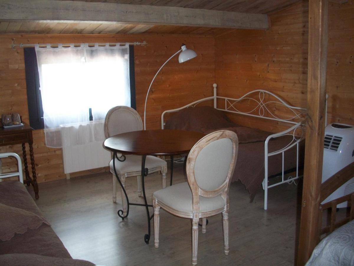 Le Pre Joli Hotel Beaugas Eksteriør billede